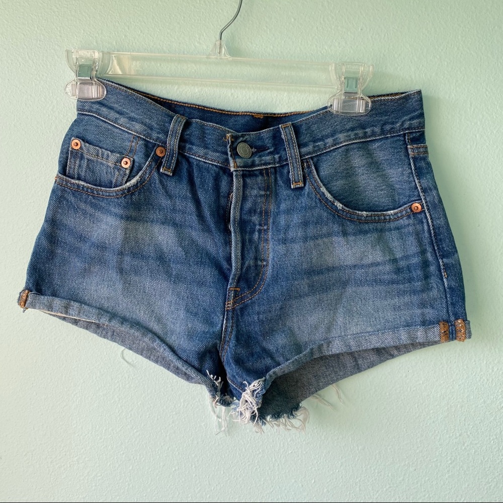 Levi’s 501 Denim Jean Shorts Medium Wash